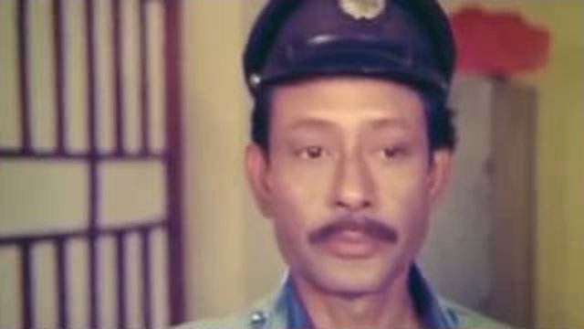 সেন্ট্রি, ওকে হাজেতে বন্দে করো